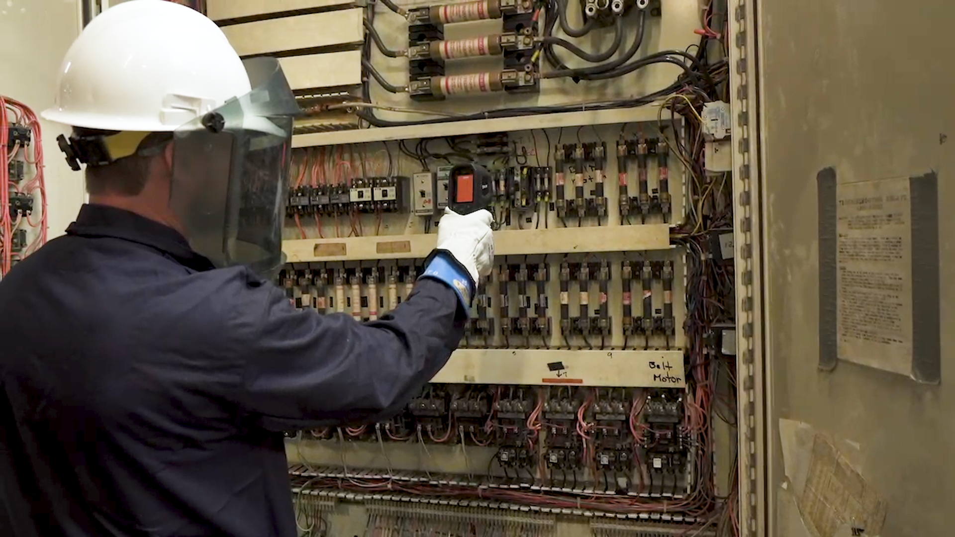 High Temperature Measurements with the FLIR TG-Series Enhanced with METERLiNK®